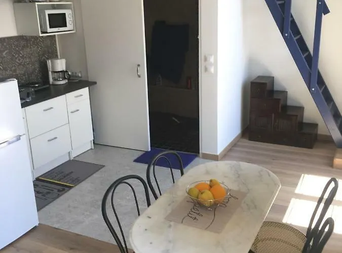 منزل للإقامة Beau Meuble Centre Historique *