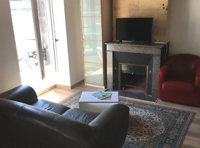 Beau Meuble Centre Historique منزل للإقامة