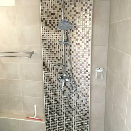 Habitación en casa particular Beau Meublé Centre Historique Burdeos